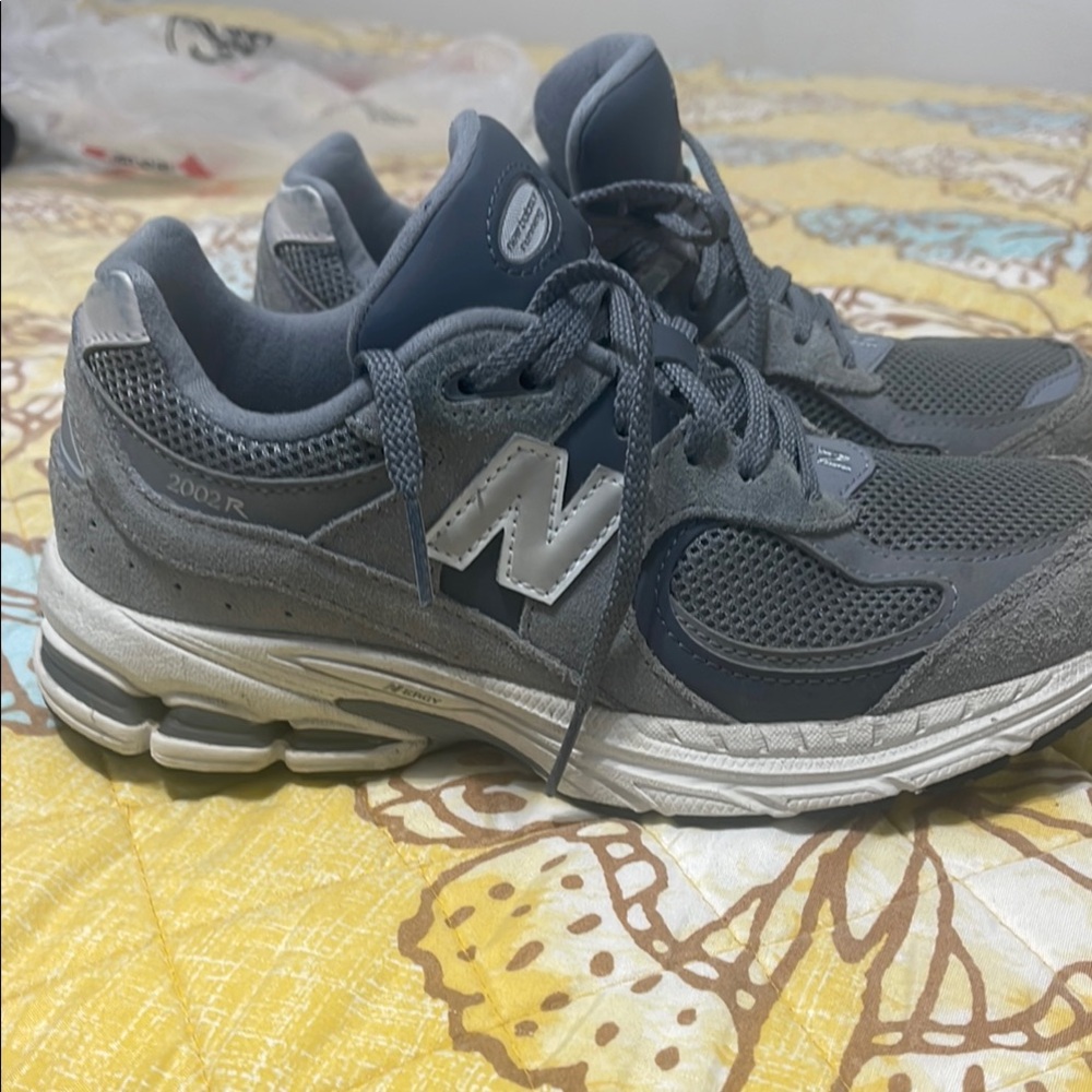 New Balance Gray and White Sneakers with Breathable Mesh Upper